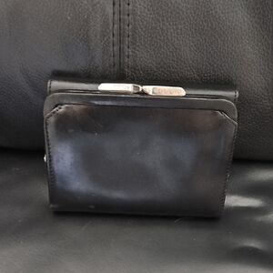 Fossil 100% Black Leather Tri-fold Wallet Snap Button Multiple Slides Compact .